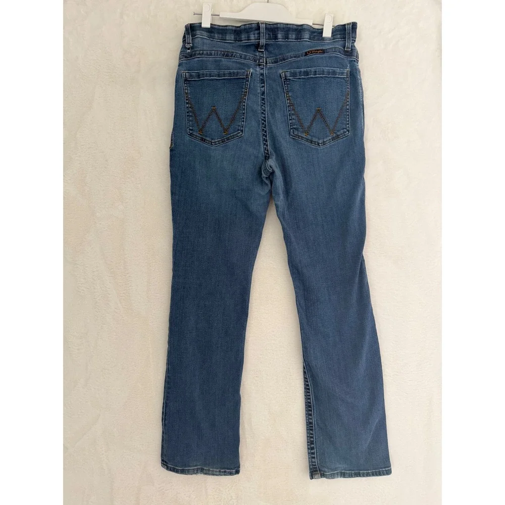 Wrangler Willow Mid Rise Straight Leg Jeans‎ Medium Wash Blue Denim Womens 30x31